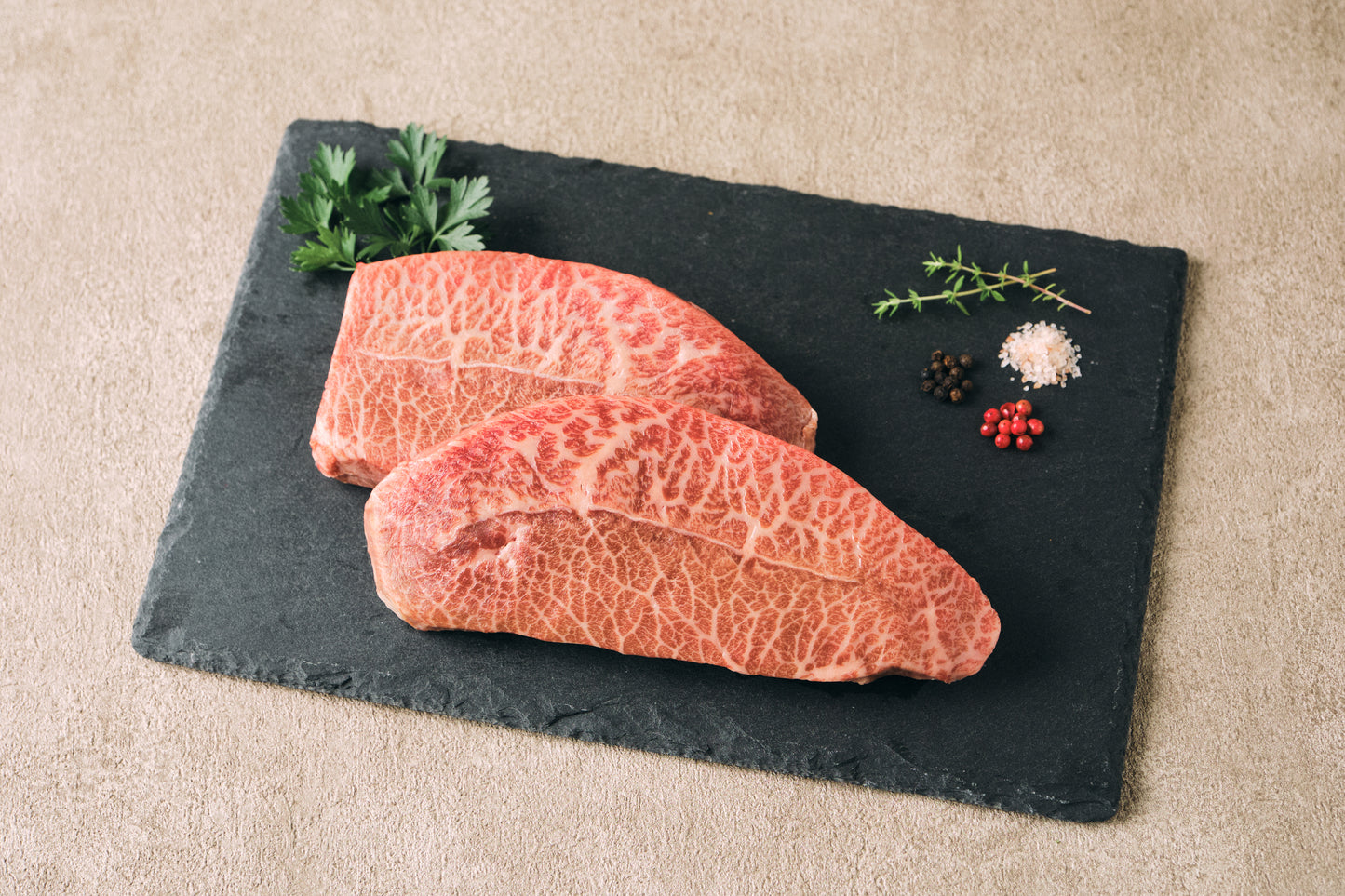 【長崎県 高田牧場】雲仙あか牛 ミスジ ステーキ 2枚入(約300g)